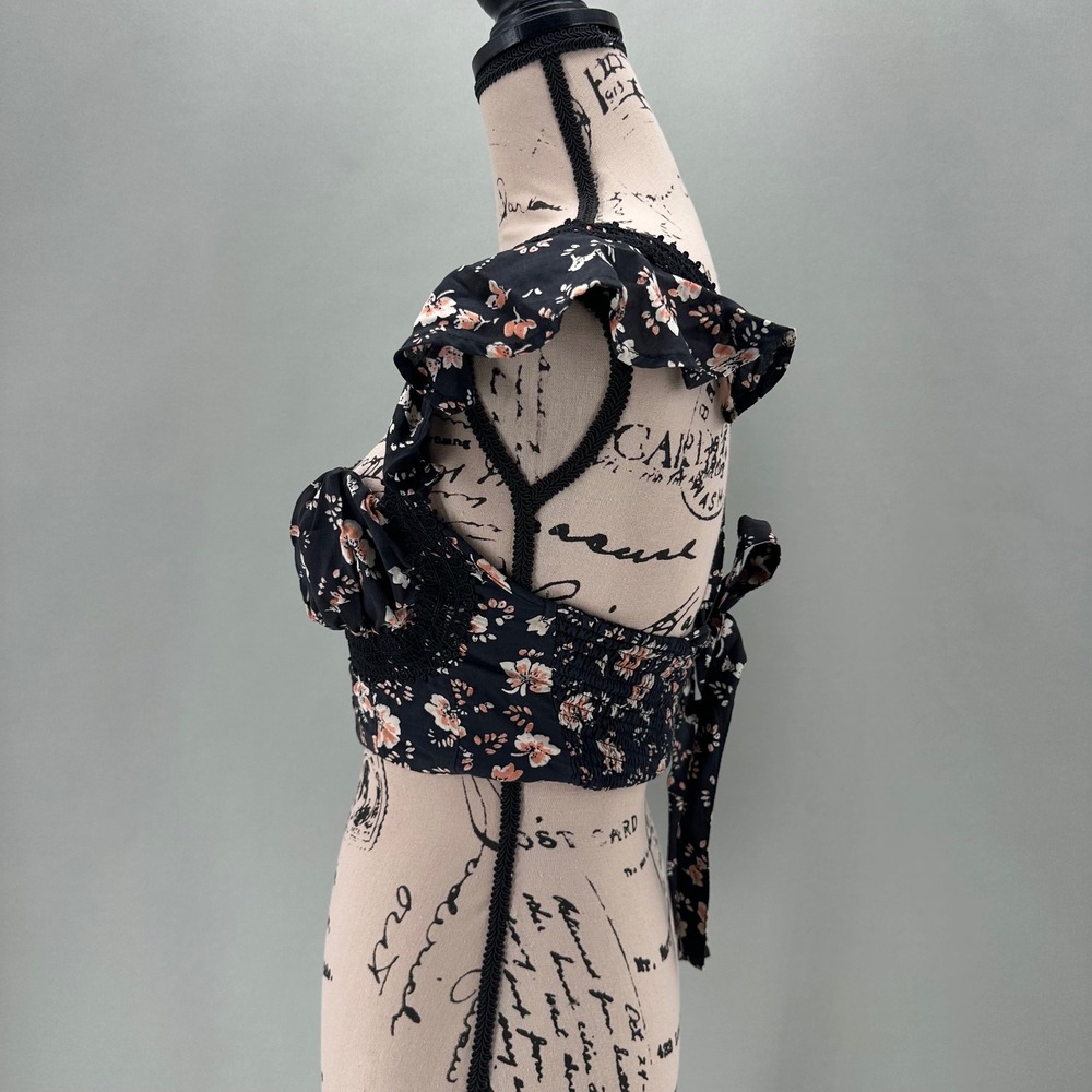 Free People Bijou Black Floral Smocked Crop Top Dainty Lace Size 2 Romantic NWT - Picture 2 of 11
